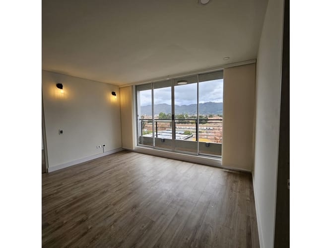 Apartamento de 2 alcobas en arriendo en Cn Los Arboles, Chía, 62 m² · foto 2 de 15