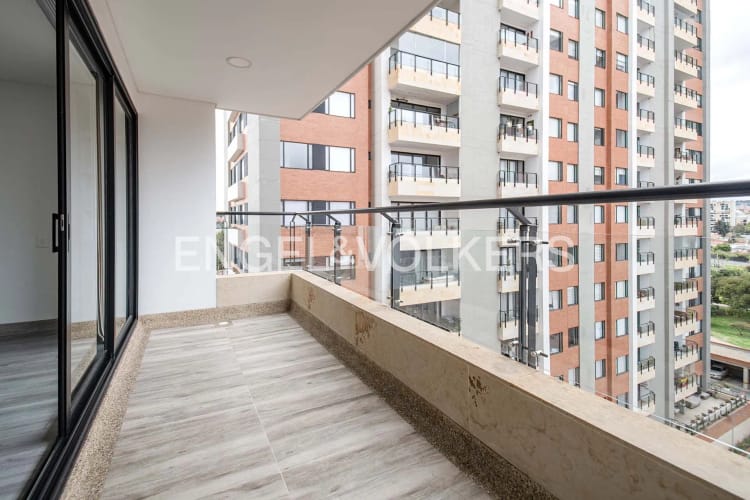 Apartamento de 3 alcobas en venta en Lagos De Cordoba, Bogotá, 119 m² · foto 6 de 22
