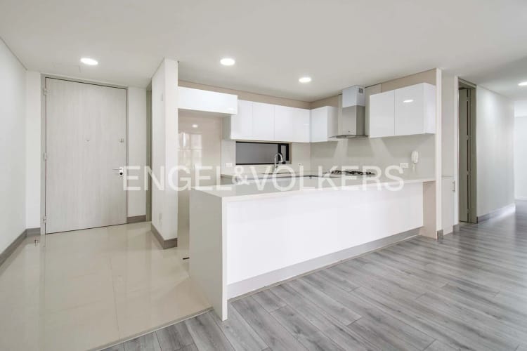 Apartamento de 3 alcobas en venta en Lagos De Cordoba, Bogotá, 119 m² · foto 4 de 22