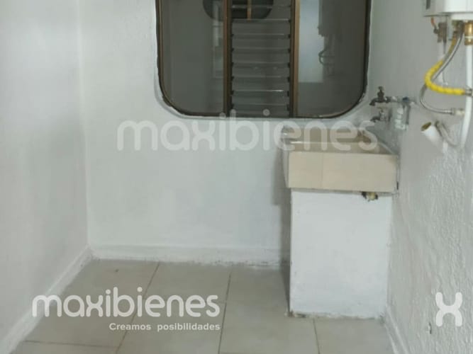 Apartamento de 3 alcobas en arriendo en Belén San Bernardo, Medellín, 85 m² · foto 5 de 6