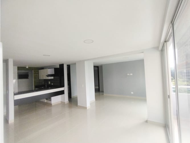 Apartamento de 2 alcobas en venta en Conjunto Residencial Mediterrane Firenze, Floridablanca, 86 m² · foto 4 de 24