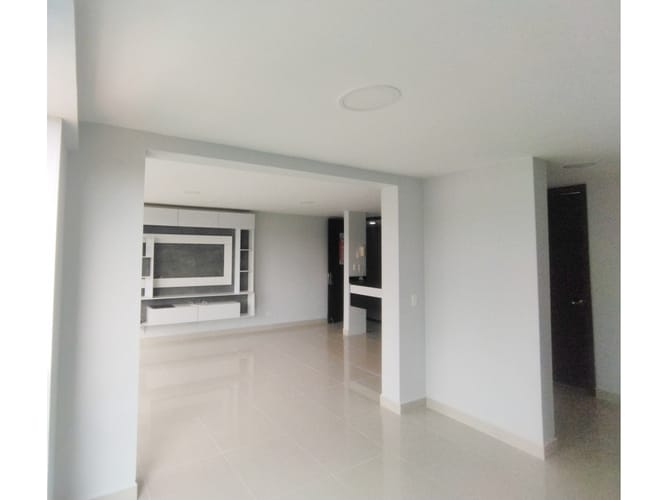 Apartamento de 2 alcobas en venta en Conjunto Residencial Mediterrane Firenze, Floridablanca, 86 m² · foto 5 de 24