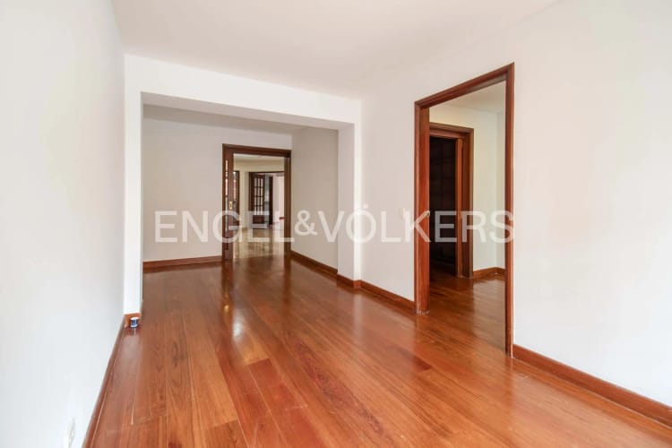 Apartamento de 3 alcobas en venta en Santa Barbara Occidental, Bogotá, 230 m² · foto 15 de 20