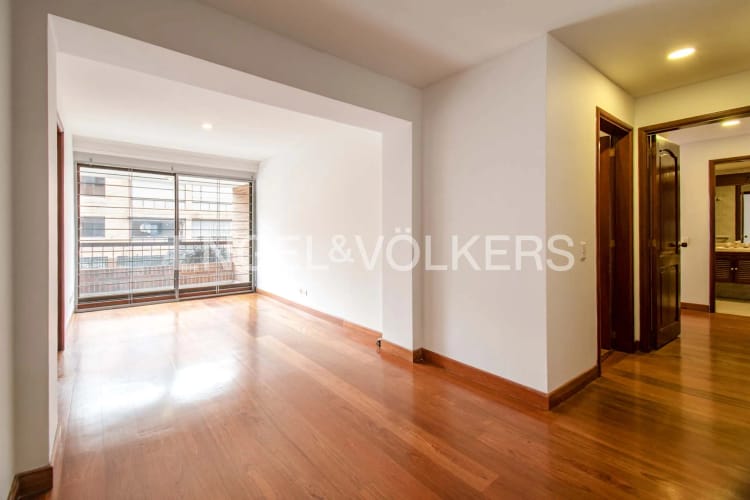 Apartamento de 3 alcobas en venta en Santa Barbara Occidental, Bogotá, 230 m² · foto 14 de 20