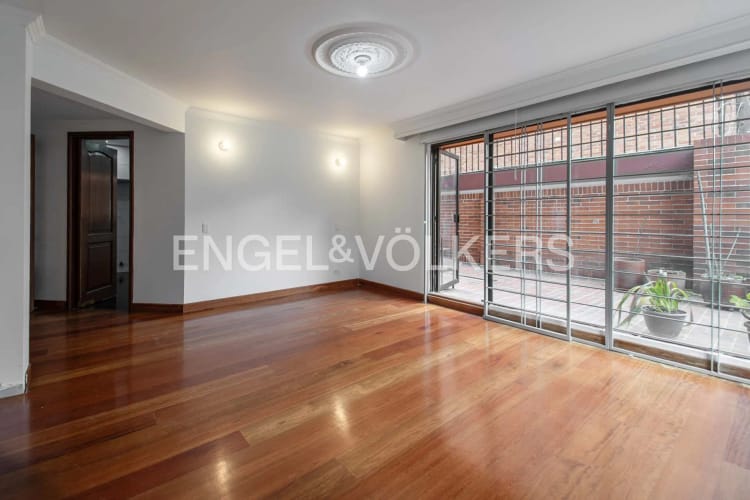 Apartamento de 3 alcobas en venta en Santa Barbara Occidental, Bogotá, 230 m² · foto 7 de 20