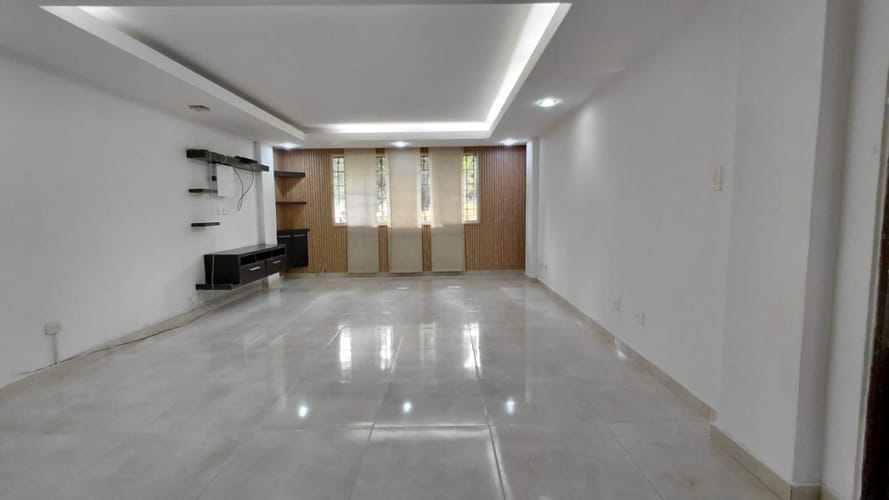 Apartamento de 3 alcobas en arriendo en Prados Del Norte, Cali, 120 m² · foto 3 de 24