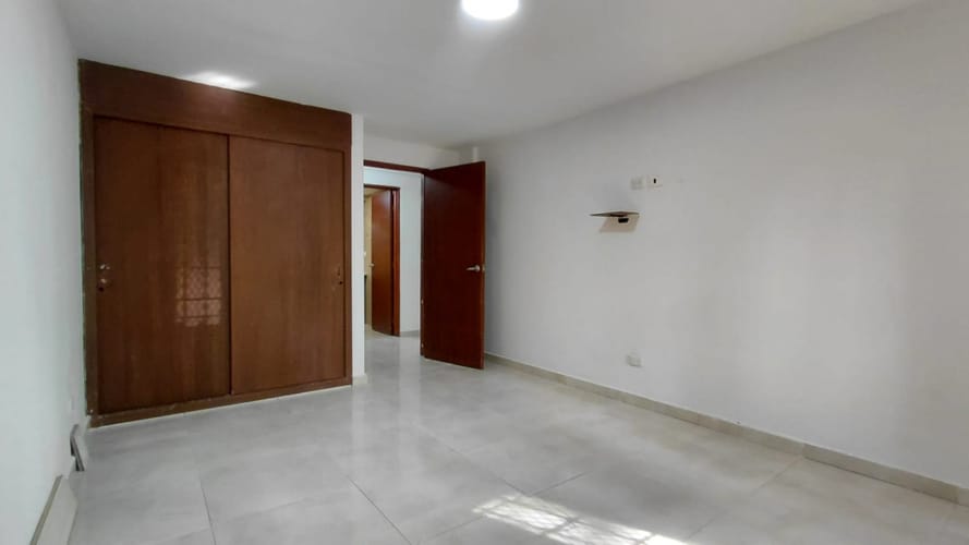 Apartamento de 3 alcobas en arriendo en Prados Del Norte, Cali, 120 m² · foto 17 de 24