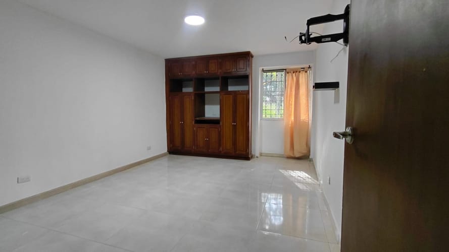 Apartamento de 3 alcobas en arriendo en Prados Del Norte, Cali, 120 m² · foto 21 de 24