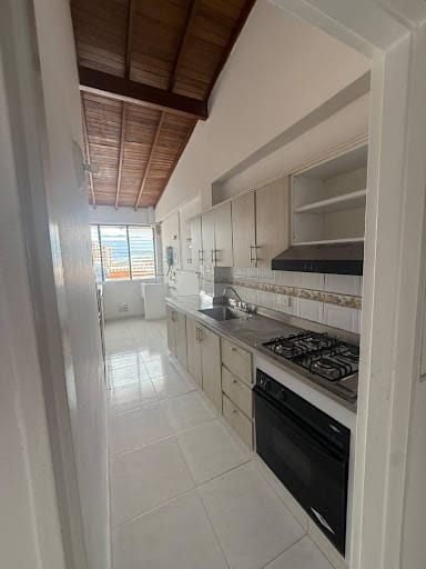 Apartamento de 3 alcobas en arriendo en Villa Flora, Medellín, 82 m² · foto 2 de 13