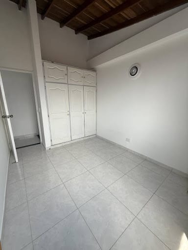 Apartamento de 3 alcobas en arriendo en Villa Flora, Medellín, 82 m² · foto 6 de 13