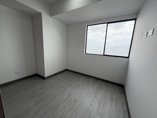 Apartamento de 3 alcobas en arriendo en Asomadera No.2, Medellín, 75 m² · foto 5 de 15