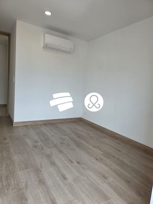 Apartamento de 3 alcobas en venta en Lorena, Medellín, 95 m² · foto 5 de 10
