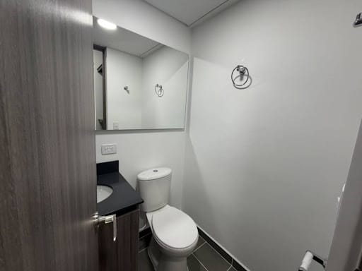 Apartamento de 3 alcobas en arriendo en Asomadera No.2, Medellín, 75 m² · foto 7 de 15