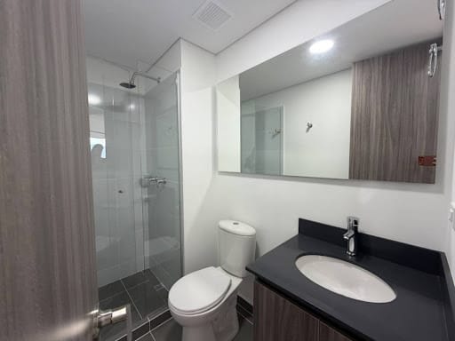 Apartamento de 3 alcobas en arriendo en Asomadera No.2, Medellín, 75 m² · foto 10 de 15