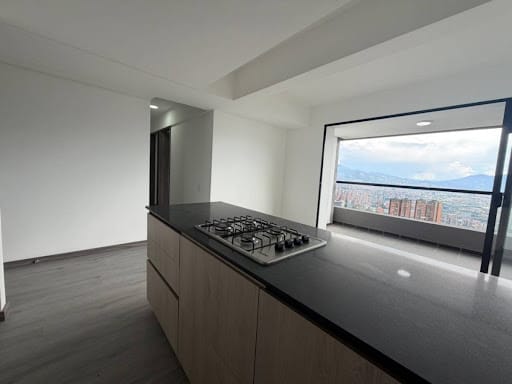 Apartamento de 3 alcobas en arriendo en Asomadera No.2, Medellín, 75 m² · foto 11 de 15