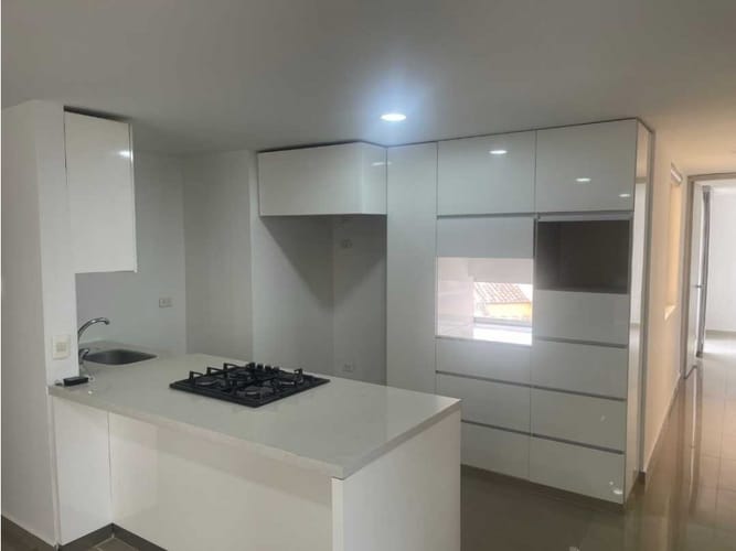 Apartamento de 3 alcobas en venta en Belen Alameda, Medellín, 100 m² · foto 3 de 20