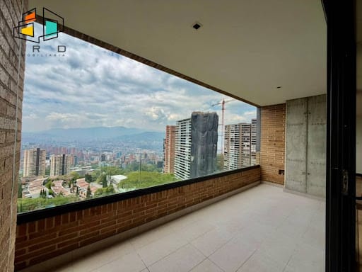 Apartamento de 2 alcobas en arriendo en El Tesoro, Medellín, 143 m² · foto 5 de 24