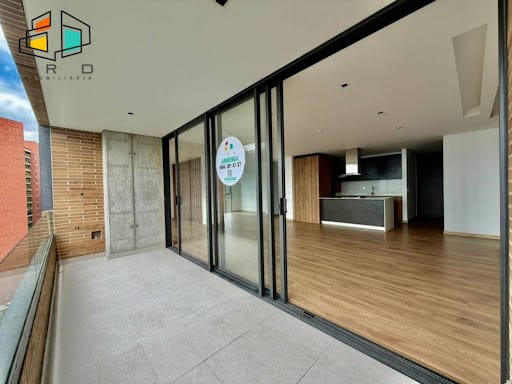 Apartamento de 2 alcobas en arriendo en El Tesoro, Medellín, 143 m² · foto 8 de 24