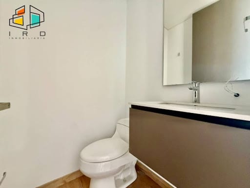 Apartamento de 2 alcobas en arriendo en El Tesoro, Medellín, 143 m² · foto 13 de 24