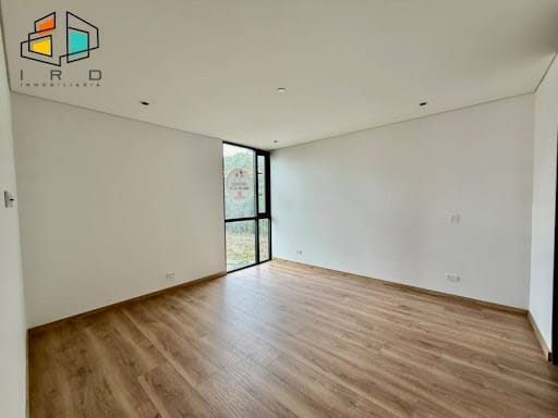 Apartamento de 2 alcobas en arriendo en El Tesoro, Medellín, 143 m² · foto 18 de 24