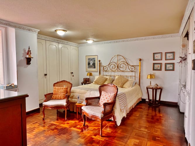 Apartamento de 3 alcobas en venta en Centro Internacional, Bogotá, 238 m² · foto 9 de 24