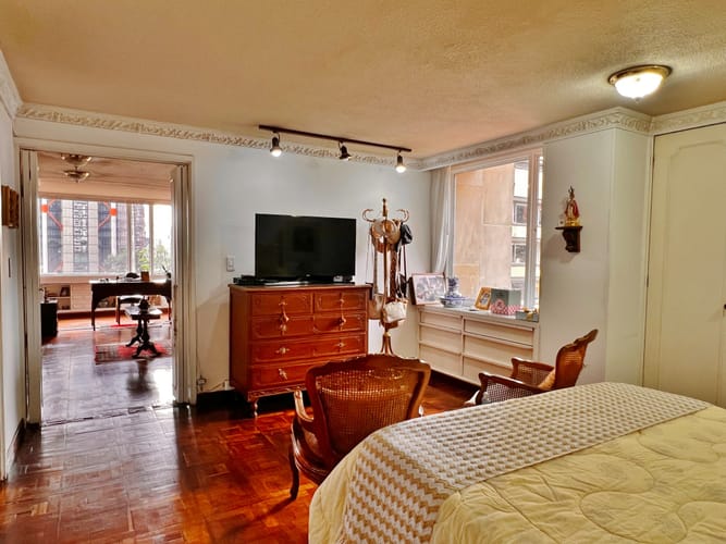 Apartamento de 3 alcobas en venta en Centro Internacional, Bogotá, 238 m² · foto 16 de 24
