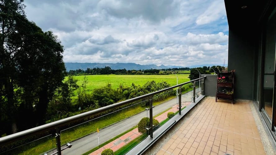 Apartamento de 3 alcobas en arriendo en Casa Blanca, Bogotá, 229 m² · foto 10 de 24