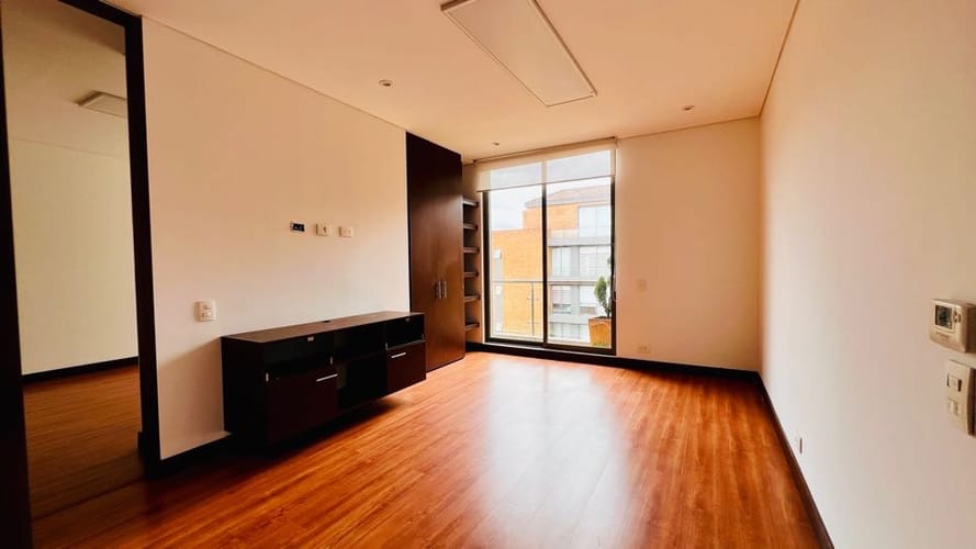 Apartamento de 3 alcobas en arriendo en Casa Blanca, Bogotá, 229 m² · foto 12 de 24
