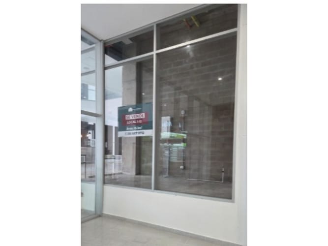 Local en venta en Los Pinos, Medellín, 15 m² · foto 3 de 6