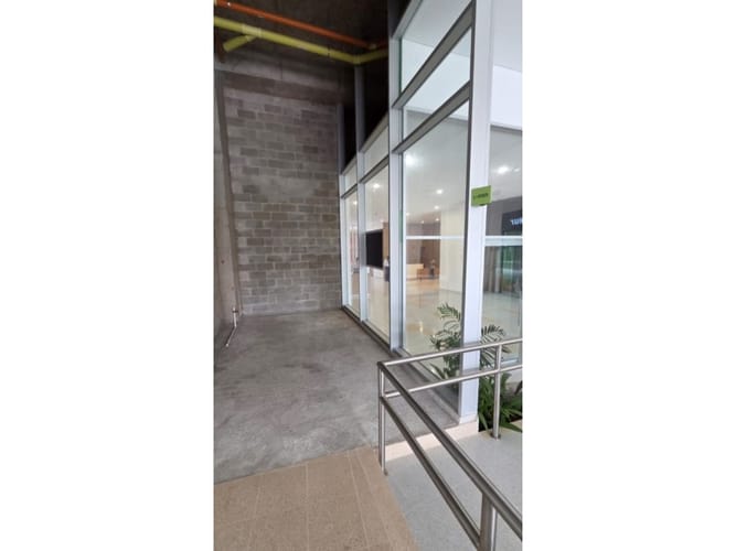 Local en venta en Los Pinos, Medellín, 15 m² · foto 4 de 6
