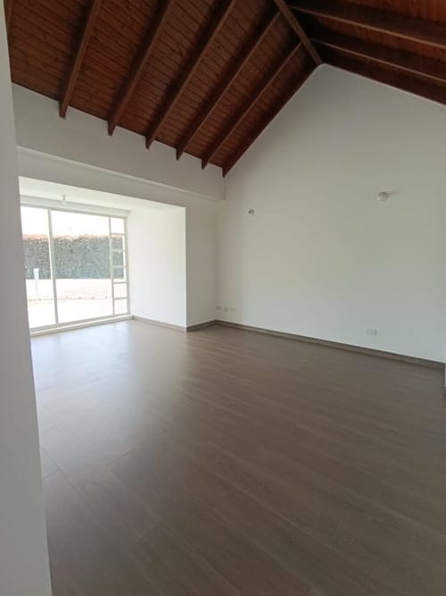Casa de 5 alcobas en venta en San Jose, Mosquera, 330 m² · foto 4 de 24