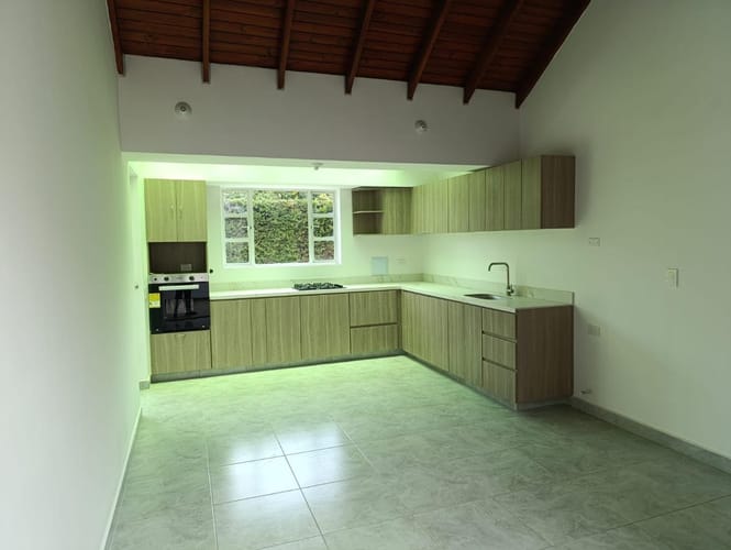 Casa de 5 alcobas en venta en San Jose, Mosquera, 330 m² · foto 23 de 24