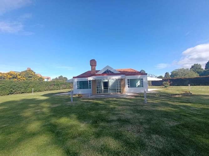 Casa de 5 alcobas en venta en San Jose, Mosquera, 330 m² · foto 3 de 24