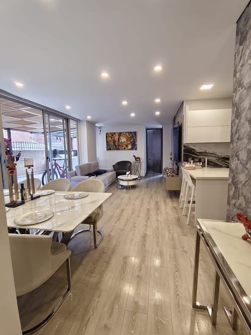Apartamento de 2 alcobas en arriendo en Santa Barbara Occidental, Bogotá, 127 m² · foto 3 de 20