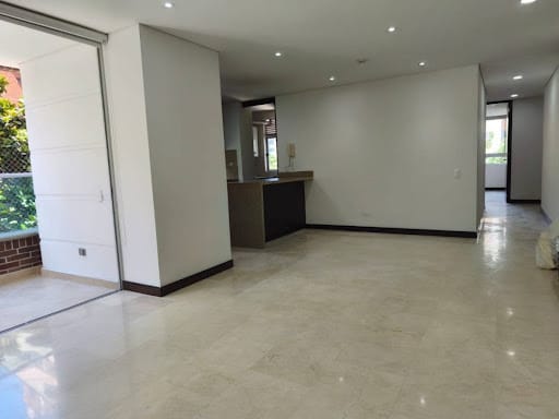 Apartamento de 3 alcobas en arriendo en Santa Maria De Los Angeles, Itagüí, 125 m² · foto 2 de 20