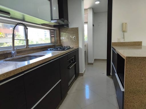 Apartamento de 3 alcobas en arriendo en Santa Maria De Los Angeles, Itagüí, 125 m² · foto 3 de 20