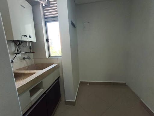 Apartamento de 3 alcobas en arriendo en Santa Maria De Los Angeles, Itagüí, 125 m² · foto 5 de 20