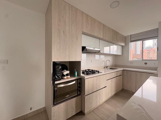 Apartamento de 3 alcobas en arriendo en Mayorca, Sabaneta, 78 m² · foto 4 de 14