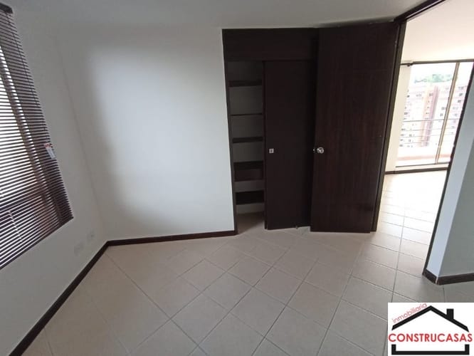 Apartamento de 2 alcobas en venta en Calasanz, Medellín, 60 m² · foto 9 de 24