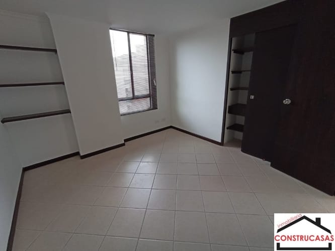 Apartamento de 2 alcobas en venta en Calasanz, Medellín, 60 m² · foto 10 de 24