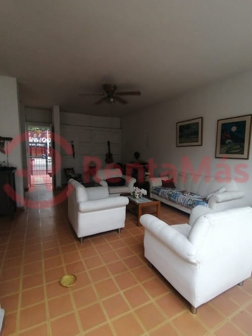Casa de 5 alcobas en venta en Libertadores, Cúcuta, 204 m² · foto 5 de 10