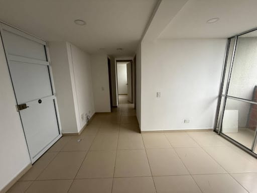 Apartamento de 3 alcobas en arriendo en Bucaros, Bello, 54 m² · foto 3 de 19