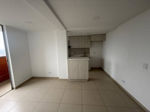 Apartamento de 3 alcobas en arriendo en Bucaros, Bello, 54 m² · foto 4 de 19