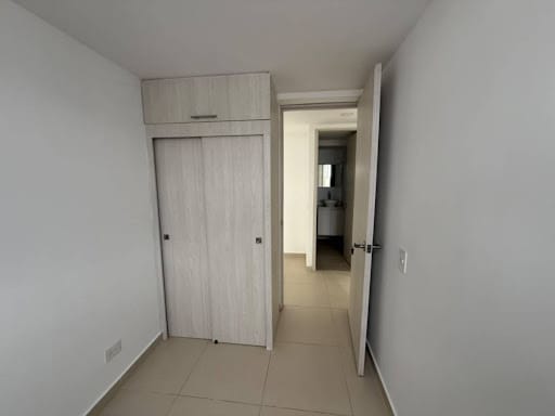 Apartamento de 3 alcobas en arriendo en Bucaros, Bello, 54 m² · foto 9 de 19