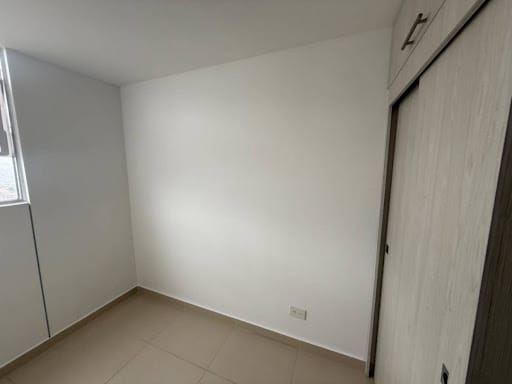 Apartamento de 3 alcobas en arriendo en Bucaros, Bello, 54 m² · foto 12 de 19