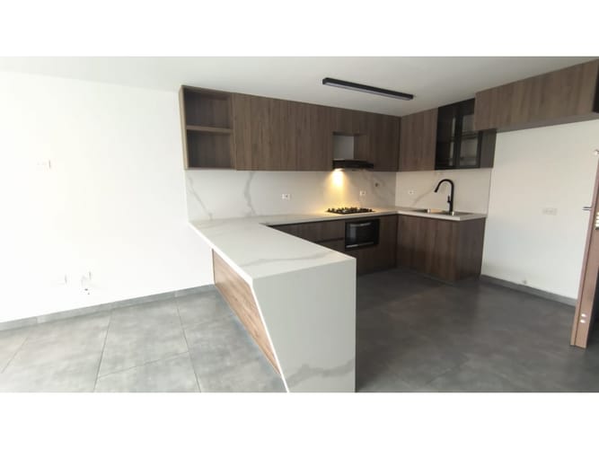Apartamento de 2 alcobas en arriendo en Zuñiga, Envigado, 90 m² · foto 4 de 13