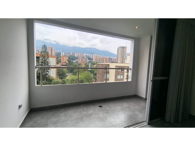 Apartamento de 2 alcobas en arriendo en Zuñiga, Envigado, 90 m² · foto 6 de 13