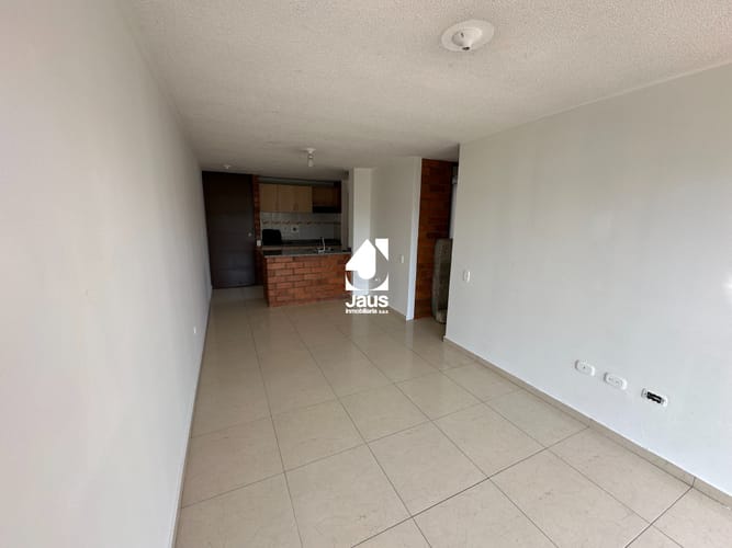 Apartamento de 3 alcobas en arriendo en San Jorge, Girón, 62 m² · foto 3 de 22