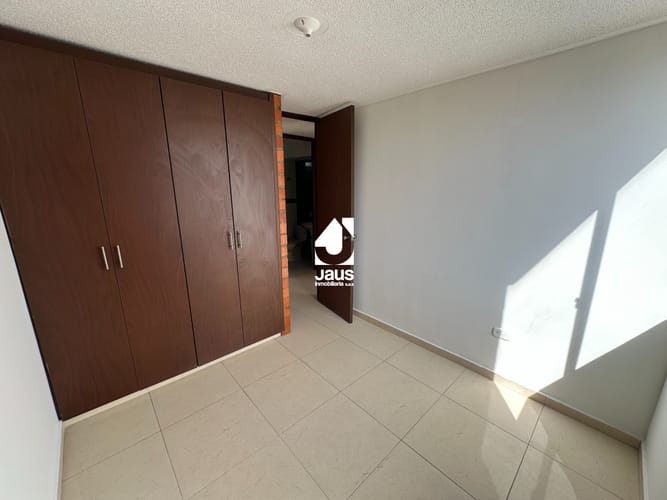 Apartamento de 3 alcobas en arriendo en San Jorge, Girón, 62 m² · foto 13 de 22