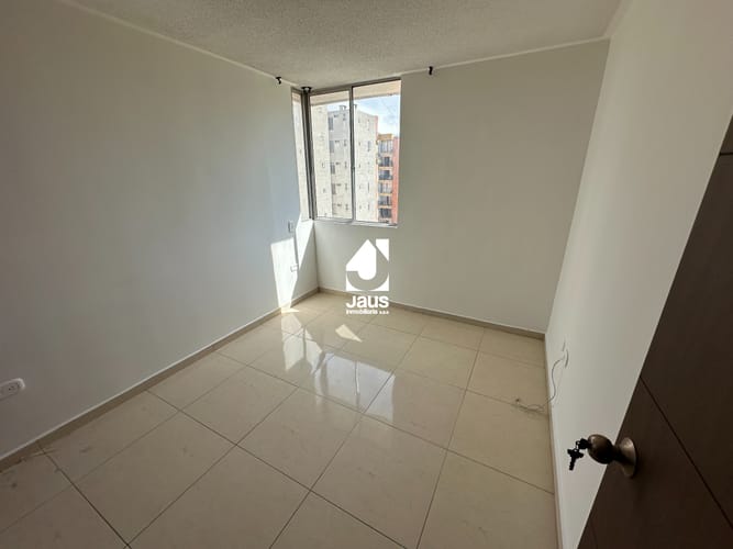 Apartamento de 3 alcobas en arriendo en San Jorge, Girón, 62 m² · foto 16 de 22